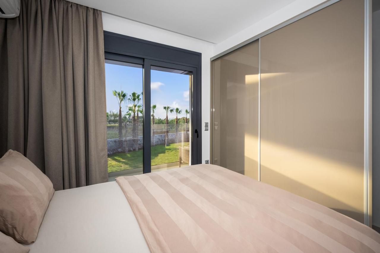 Penelope Beachfront Villa Кремасти Экстерьер фото