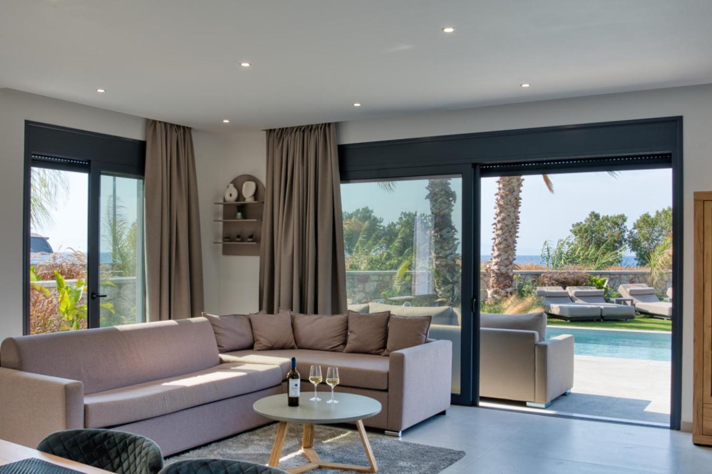 Penelope Beachfront Villa Кремасти Экстерьер фото
